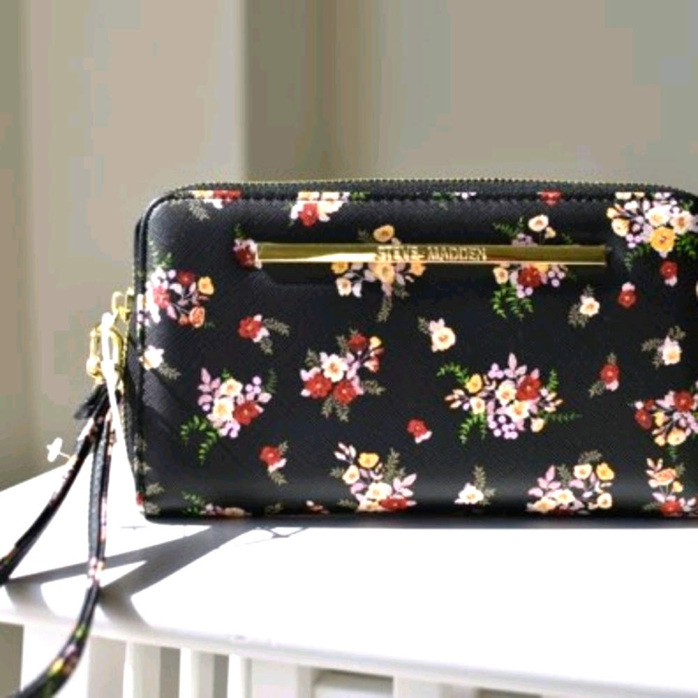 Steve Madden Wallet black